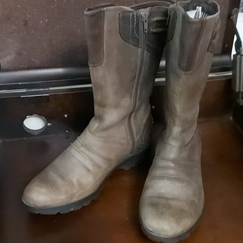 Pure leather merrell boots